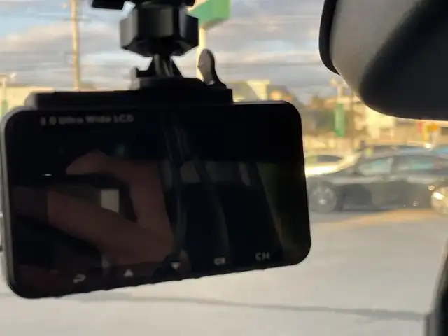 トヨタ シエンタ ハイブリッド X 岡山県 2022(令4)年 3.4万km アーバンカーキ 純正ディスプレイオーディオ/Bluetooth、AM、FM/AppleCarplay、AndroidAuto/バックカメラ/ETC/ドライブレコーダー/オートライト/片側パワースライドドア/トヨタセーフティセンス/・レーダークルーズコントロール/・レーンディパーチャーアラート/・プリクラッシュセーフティ/・オートマチックハイビーム