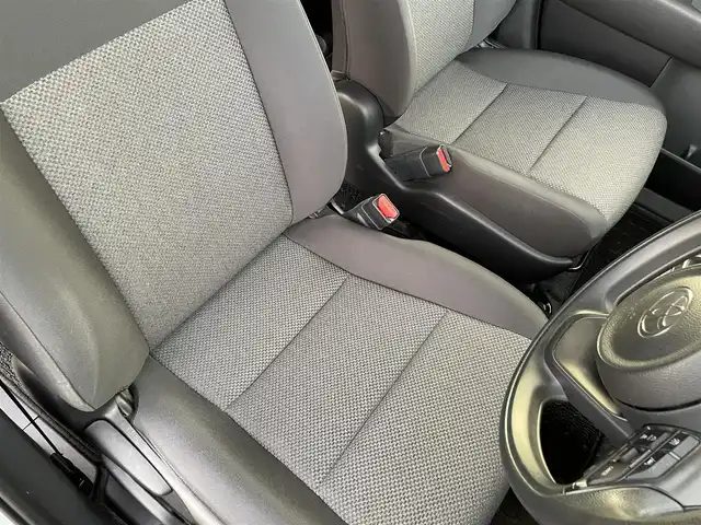 トヨタ シエンタ ハイブリッド X 岡山県 2022(令4)年 3.4万km アーバンカーキ 純正ディスプレイオーディオ/Bluetooth、AM、FM/AppleCarplay、AndroidAuto/バックカメラ/ETC/ドライブレコーダー/オートライト/片側パワースライドドア/トヨタセーフティセンス/・レーダークルーズコントロール/・レーンディパーチャーアラート/・プリクラッシュセーフティ/・オートマチックハイビーム