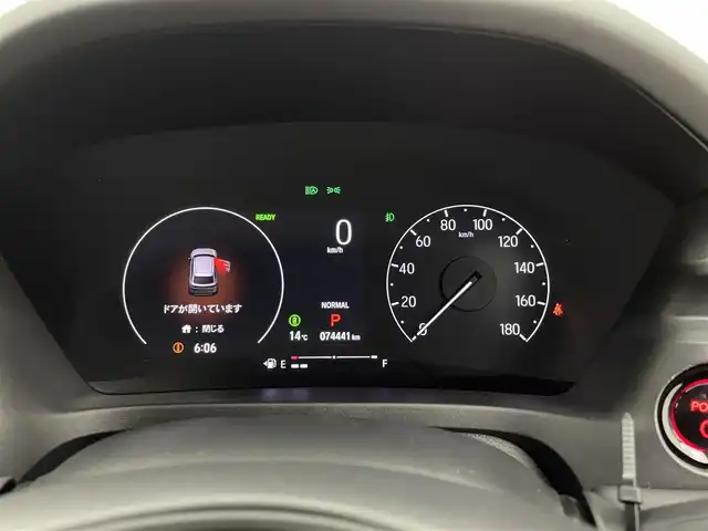 ホンダ ヴェゼル ハイブリッド e:HEV Z 宮城県 2021(令3)年 7.5万km クリスタルブラックパール 4WD/純正ナビ/（フルセグ/Bluetooth/AM/FM/HDMI）/バックカメラ/スペアキー×1/前後ドライブレコーダー/ETC2.0/デジタルインナーミラー/置くだけ充電/パドルシフト/レーダークルーズコントロール/レーンキープアシスト/衝突被害軽減システム/横滑り防止装置/クリアランスソナー/ブラインドスポットモニター/ステアリングヒーター/カーテンエアバッグ/パワーバックドア/ハーフレザー/前席シートヒーター/純正18インチAW/純正LEDヘッドライト/純正フロアマット/保証書