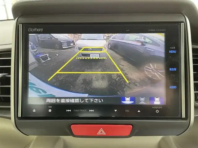 ホンダ Ｎ ＢＯＸ G ターボ Lパッケージ 東京都 2015(平27)年 6.6万km カトラリーシルバーM ワンオーナー/純正SDナビ/　フルセグTV/CD/DVD/Bluetooth/AM・FM/USB/クルーズコントロール/ビルトインETC/アイドリングストップ/横滑り防止装置/ステアリングスイッチ/パドルシフト/片側パワースライドドア/パワーステアリング/パワーウィンドウ/ドアバイザー/プッシュスタート/スマートキー×2/保証書/取扱説明書/スペアキー