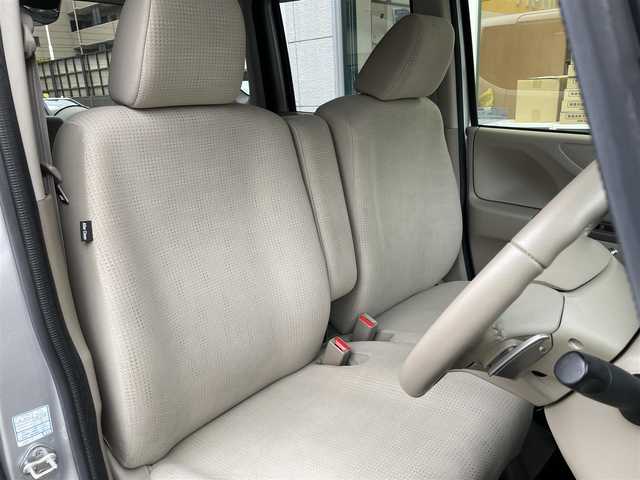 ホンダ Ｎ ＢＯＸ G ターボ Lパッケージ 東京都 2015(平27)年 6.6万km カトラリーシルバーM ワンオーナー/純正SDナビ/　フルセグTV/CD/DVD/Bluetooth/AM・FM/USB/クルーズコントロール/ビルトインETC/アイドリングストップ/横滑り防止装置/ステアリングスイッチ/パドルシフト/片側パワースライドドア/パワーステアリング/パワーウィンドウ/ドアバイザー/プッシュスタート/スマートキー×2/保証書/取扱説明書/スペアキー