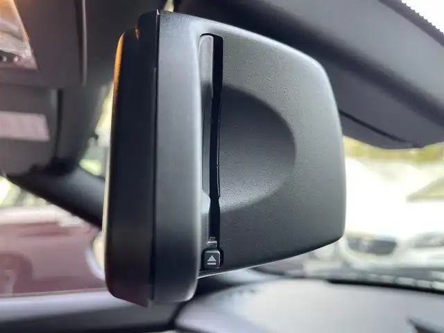 ＢＭＷ Ｚ４ sDrive20i ハイライン 静岡県 2012(平24)年 6.6万km アルピンホワイトⅢ 電動オープン/レッドレザー/ハイラインパッケージ/・電動シート/・カンザスレザーインテリア/・シートヒーター/メモリー付パワーシート/純正ナビ/(USB/AUX/CD/DVD/AM/FM)/ESC/バックカメラ/ドライビングパフォーマンスコントロール/レザーステアリング/自動防眩ルームミラー/HIDライト/純正17インチアルミホイール/純正フロアマット/オートライト/ETC/ドライブレコーダー