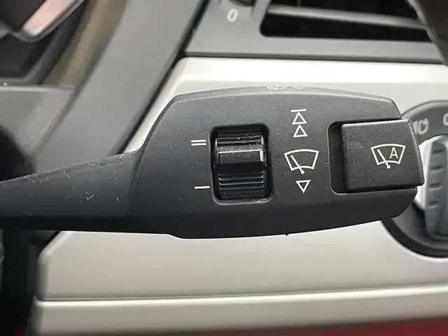 ＢＭＷ Ｚ４ sDrive20i ハイライン 静岡県 2012(平24)年 6.6万km アルピンホワイトⅢ 電動オープン/レッドレザー/ハイラインパッケージ/・電動シート/・カンザスレザーインテリア/・シートヒーター/メモリー付パワーシート/純正ナビ/(USB/AUX/CD/DVD/AM/FM)/ESC/バックカメラ/ドライビングパフォーマンスコントロール/レザーステアリング/自動防眩ルームミラー/HIDライト/純正17インチアルミホイール/純正フロアマット/オートライト/ETC/ドライブレコーダー