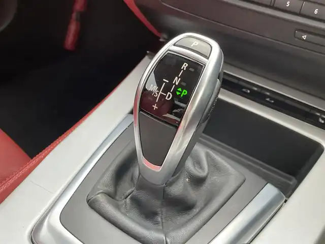 ＢＭＷ Ｚ４ sDrive20i ハイライン 静岡県 2012(平24)年 6.6万km アルピンホワイトⅢ 電動オープン/レッドレザー/ハイラインパッケージ/・電動シート/・カンザスレザーインテリア/・シートヒーター/メモリー付パワーシート/純正ナビ/(USB/AUX/CD/DVD/AM/FM)/ESC/バックカメラ/ドライビングパフォーマンスコントロール/レザーステアリング/自動防眩ルームミラー/HIDライト/純正17インチアルミホイール/純正フロアマット/オートライト/ETC/ドライブレコーダー