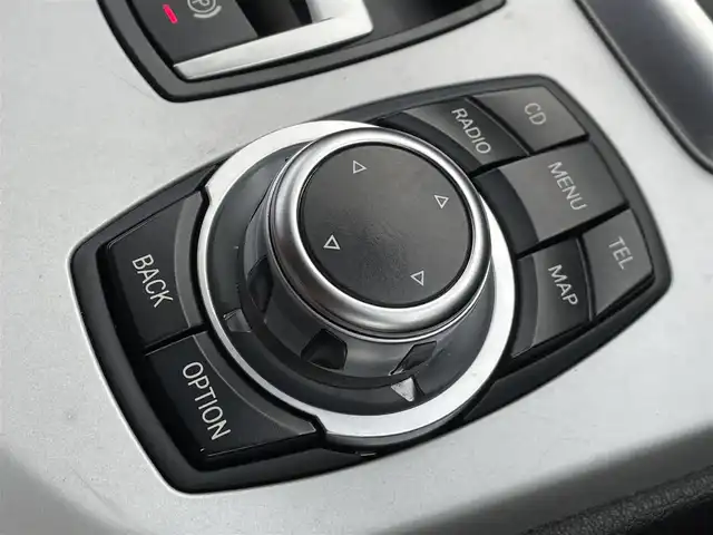 ＢＭＷ Ｚ４ sDrive20i ハイライン 静岡県 2012(平24)年 6.6万km アルピンホワイトⅢ 電動オープン/レッドレザー/ハイラインパッケージ/・電動シート/・カンザスレザーインテリア/・シートヒーター/メモリー付パワーシート/純正ナビ/(USB/AUX/CD/DVD/AM/FM)/ESC/バックカメラ/ドライビングパフォーマンスコントロール/レザーステアリング/自動防眩ルームミラー/HIDライト/純正17インチアルミホイール/純正フロアマット/オートライト/ETC/ドライブレコーダー