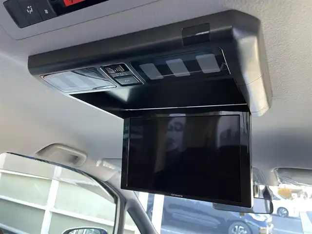 トヨタ ヴォクシー ハイブリッド ZS 煌Ⅱ 東京都 2017(平29)年 6.2万km ホワイトパールクリスタルシャイン ９型ナビ　（AVIC-RL98）/１０型後席モニター　（TVM-FW1040）/寒冷地仕様　/両側電動ドア　/ドラレコ　/ビルトインＥＴＣ　/フルセグＴＶ　/Ｂｌｕｅｔｏｏｔｈ　/純正１６インチＡＷ　/オートライト　/ＬＥＤヘッド　/DVD再生　/禁煙