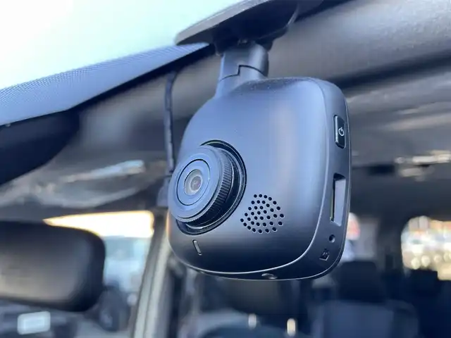 トヨタ ヴォクシー ハイブリッド ZS 煌Ⅱ 東京都 2017(平29)年 6.2万km ホワイトパールクリスタルシャイン ９型ナビ　（AVIC-RL98）/１０型後席モニター　（TVM-FW1040）/寒冷地仕様　/両側電動ドア　/ドラレコ　/ビルトインＥＴＣ　/フルセグＴＶ　/Ｂｌｕｅｔｏｏｔｈ　/純正１６インチＡＷ　/オートライト　/ＬＥＤヘッド　/DVD再生　/禁煙