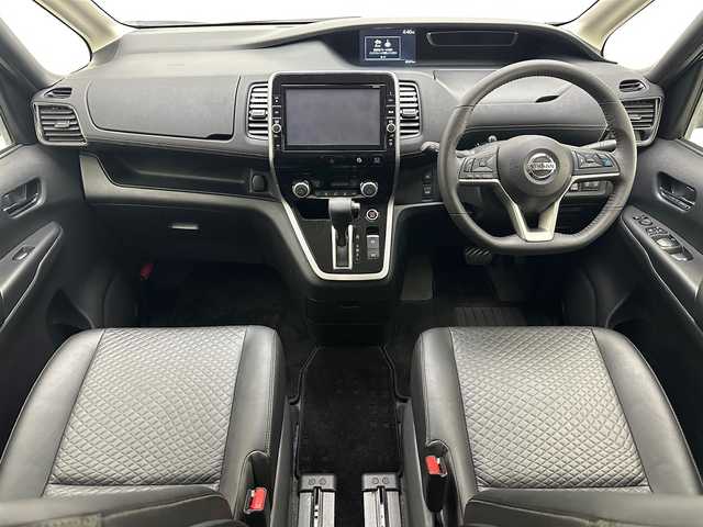 日産 セレナ ハイウェイスターVセレクションⅡ 愛知県 2019(平31)年 6.9万km ダイヤモンドブラック 純正SDナビ/（CD/DVD/SD/Bluetooth/フルセグTV）/アラウンドビューモニター/プロパイロット/ACC/LKA/エマージェンシーブレーキ/パーキングアシスト/コーナーセンサー/ドライブレコーダー/インテリジェントルームミラー/ビルトインETC/合皮レザーシート/アイドリングストップ/両側パワースライドドア/純正フリップダウンモニター/TVキット/純正１６インチアルミホイール/純正フロアマット/ドアバイザー