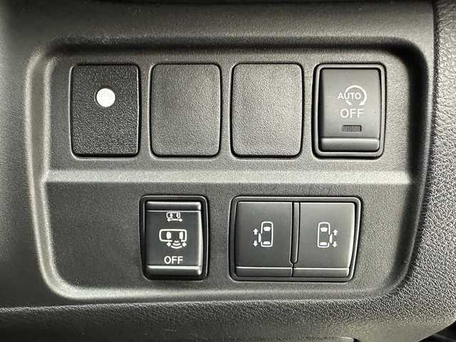 日産 セレナ ハイウェイスターVセレクションⅡ 愛知県 2019(平31)年 6.9万km ダイヤモンドブラック 純正SDナビ/（CD/DVD/SD/Bluetooth/フルセグTV）/アラウンドビューモニター/プロパイロット/ACC/LKA/エマージェンシーブレーキ/パーキングアシスト/コーナーセンサー/ドライブレコーダー/インテリジェントルームミラー/ビルトインETC/合皮レザーシート/アイドリングストップ/両側パワースライドドア/純正フリップダウンモニター/TVキット/純正１６インチアルミホイール/純正フロアマット/ドアバイザー