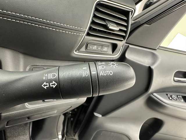 日産 セレナ ハイウェイスターVセレクションⅡ 愛知県 2019(平31)年 6.9万km ダイヤモンドブラック 純正SDナビ/（CD/DVD/SD/Bluetooth/フルセグTV）/アラウンドビューモニター/プロパイロット/ACC/LKA/エマージェンシーブレーキ/パーキングアシスト/コーナーセンサー/ドライブレコーダー/インテリジェントルームミラー/ビルトインETC/合皮レザーシート/アイドリングストップ/両側パワースライドドア/純正フリップダウンモニター/TVキット/純正１６インチアルミホイール/純正フロアマット/ドアバイザー