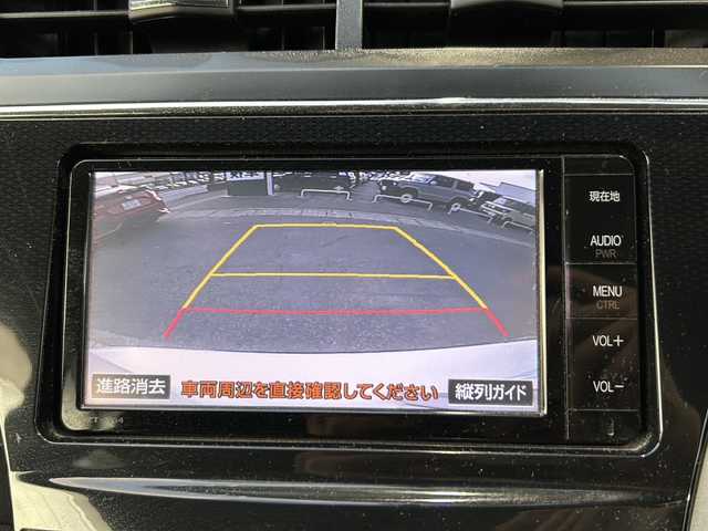 トヨタ プリウス α S 静岡県 2015(平27)年 11.2万km ホワイトパールクリスタルシャイン 純正ナビ/・FM/AM/・CD/DVD/・SD/・フルセグTV/・Bluetooth/主要装備/・バックカメラ/・ステアリングスイッチ/・サイドカーテンエアバッグ/・ＬＥＤヘッドライト/・フォグランプ/・１６インチ純正ＡＷ/・全席オートパワーウィンドウ/・ＥＴＣ/・車両接近警報装置/・ＵＳＢ電源ソケット