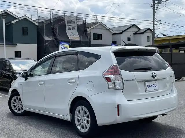 トヨタ プリウス α S 愛知県 2015(平27)年 11.2万km ホワイトパールクリスタルシャイン (株)IDOMが運営する【じしゃロン名古屋鳴海店】の自社ローン専用車両になりますこちらは現金またはオートローンご利用時の価格です。自社ローンご希望の方は別途その旨お申付け下さい/純正ナビ/・FM/AM/・CD/DVD/・SD/・フルセグTV/・Bluetooth/主要装備/・バックカメラ/・ステアリングスイッチ/・サイドカーテンエアバッグ/・ＬＥＤヘッドライト/・フォグランプ/・１６インチ純正ＡＷ/・全席オートパワーウィンドウ/・ＥＴＣ/・車両接近警報装置/・ＵＳＢ電源ソケット