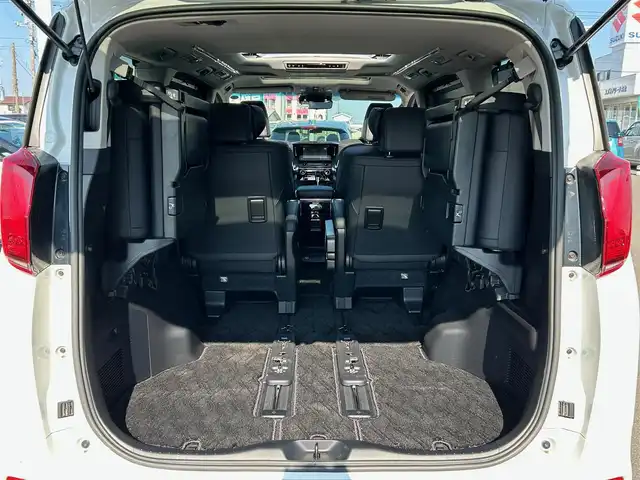 トヨタ アルファードハイブリット SR Cパッケージ 宮城県 2022(令4)年 2.5万km ホワイトパールクリスタルシャイン ツインムーンルーフ/デジタルインナーミラー/ブラインドスポットモニター/パーキングサポートブレーキ（後方接近車両）/応急用タイヤ/＝＝＝/セーフティセンス/・プリクラッシュセーフティ/・レーントレーシングアシスト/・ロードサインアシスト/・アダプティブハイビームシステム/・レーダークルーズコントロール（全車速追従機能付）/パーキングサポートブレーキ（前後方静止物）/純正フリップダウンモニター/9インチディスプレイオーディオ/・ナビ機能/・CD/DVDデッキ/・フルセグTV/・Bluetooth/・AppleCarPlay/AndroidAuto/ビルトインETC2.0/AC100V/1500Wコンセント/パワーバックドア/両側パワースライドドア/ステアリングヒーター/合皮シート/シートヒーター/ベンチレーション/パワーシート/電動パーキングブレーキ/ブレーキホールド/3眼LEDヘッドライト/フォグランプ/オートライト/スマートキー＆プッシュスタート/純正17インチAW/純正フロアマット/ドアバイザー/W/サイド/カーテンエアバッグ