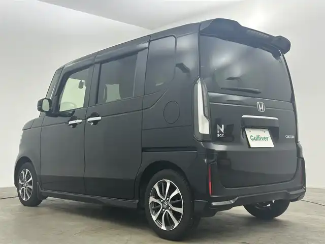 ホンダ Ｎ ＢＯＸ カスタム 岡山県 2024(令6)年 0.7万km クリスタルブラックパール 純正９インチメモリーナビ/（Ｂｌｕｅｔｏｏｔｈ/フルセグ/HDMI/USB/Carplay/Android Auto)/衝突軽減ブレーキシステム　/両側パワースライドドア/レーダークルーズコントロール/踏み間違い防止/純正ドライブレコーダー（前後）/シートヒーター(D/N)/オートハイビーム/オートライト/ＬＥＤヘッドライト/バックカメラ/コーナーセンサー（前後）/オートブレーキホールド/シートカバー（黒）/ISOFIX/後席サンシェイド/ステアリングスイッチ/チルトステアリング/シートリフター/シートバックテーブル/ウインカーミラー/ドアバイザー/チップアップシート/プッシュスタート/スマートキー/新車保証書/取扱説明書