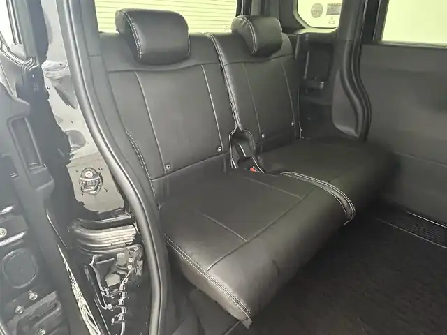 ホンダ Ｎ ＢＯＸ カスタム 岡山県 2024(令6)年 0.7万km クリスタルブラックパール 純正９インチメモリーナビ/（Ｂｌｕｅｔｏｏｔｈ/フルセグ/HDMI/USB/Carplay/Android Auto)/衝突軽減ブレーキシステム　/両側パワースライドドア/レーダークルーズコントロール/踏み間違い防止/純正ドライブレコーダー（前後）/シートヒーター(D/N)/オートハイビーム/オートライト/ＬＥＤヘッドライト/バックカメラ/コーナーセンサー（前後）/オートブレーキホールド/シートカバー（黒）/ISOFIX/後席サンシェイド/ステアリングスイッチ/チルトステアリング/シートリフター/シートバックテーブル/ウインカーミラー/ドアバイザー/チップアップシート/プッシュスタート/スマートキー/新車保証書/取扱説明書