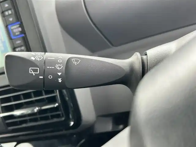 ダイハツ タント カスタム RS セレクション 愛知県 2020(令2)年 3.3万km レーザーブルークリスタルシャイン 〇純正ナビ/〇フルセグTV/〇パワースライドドア（両側）/〇バックカメラ/〇ビルトインETC/〇アイドリングストップ/〇スマートアシスト/・衝突回避支援ブレーキ機能/・衝突警報機能/・車線逸脱警報機能/〇LEDヘッドランプ/〇オートライト/〇純正15インチアルミ/〇革巻きステアリング/〇ステアリングスイッチ/〇オートエアコン/〇リアヒーターダクト/〇合皮/ファブリックコンビシート/〇シートヒーター/〇USBソケット