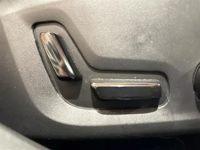 ボルボ Ｖ９０ T8 TE AWD インスクリプション 道央・札幌 2018(平30)年 3.2万km 青Ｍ 電動パノラマガラスサンルーフ/Bowers＆Wilkinsサラウンド/電子制御式エアサスペンション/インテリセーフ/　・ACC/　・BLIS/・LKA/・CTA/・LCMA/・パイロットアシスト/純正HDDナビ/フルセグテレビ/USB/BT/360°カメラ/LEDヘッドライト/ナッパレザーシート/シートヒーター/シートベンチレーション/ステアリングヒーター/パワーテールゲート