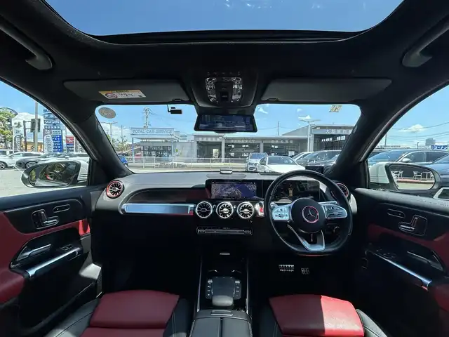 メルセデス・ベンツ ＧＬＢ２００ｄ AMGライン 滋賀県 2021(令3)年 5.3万km デジタルホワイト パノラミックスライディングルーフ/黒赤革/シートヒーター/３６０°カメラ/レザーエクスクルーシブＰＫＧ/レーダーセーフティーＰＫＧ/アドバンスドＰＫＧ/ＡＣＣ/純正ナビ/（BT/USB/DTV/CarPlay）/純正１９インチＡＷ/ルーフレール/ＬＥＤヘッドライト/保証書