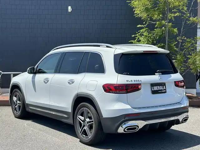 メルセデス・ベンツ ＧＬＢ２００ｄ AMGライン 滋賀県 2021(令3)年 5.3万km デジタルホワイト パノラミックスライディングルーフ/黒赤革/シートヒーター/３６０°カメラ/レザーエクスクルーシブＰＫＧ/レーダーセーフティーＰＫＧ/アドバンスドＰＫＧ/ＡＣＣ/純正ナビ/（BT/USB/DTV/CarPlay）/純正１９インチＡＷ/ルーフレール/ＬＥＤヘッドライト/保証書