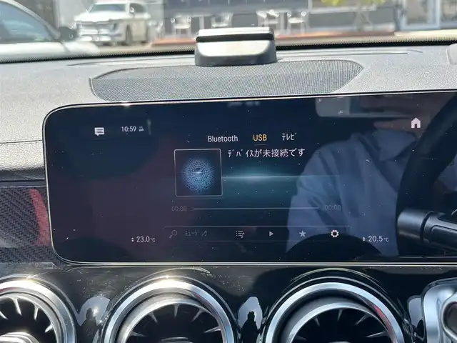 メルセデス・ベンツ ＧＬＢ２００ｄ AMGライン 滋賀県 2021(令3)年 5.3万km デジタルホワイト パノラミックスライディングルーフ/黒赤革/シートヒーター/３６０°カメラ/レザーエクスクルーシブＰＫＧ/レーダーセーフティーＰＫＧ/アドバンスドＰＫＧ/ＡＣＣ/純正ナビ/（BT/USB/DTV/CarPlay）/純正１９インチＡＷ/ルーフレール/ＬＥＤヘッドライト/保証書
