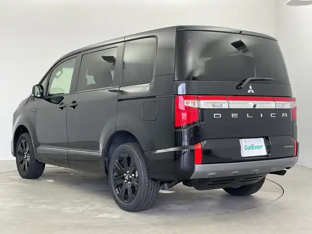 三菱 デリカＤ：５ シャモニー 新潟県 2025(令7)年 0.1千km 黒 4WD/衝突被害軽減ブレーキ/レーンキープアシスト/レーダークルーズコントロール/全方位モニター/ブラインドスポットモニター/両側パワースライドドア/パワーバックドア/D席パワーシート/ハーフレザーシート/前席シートヒーター/ステアリングヒーター/アイドリングストップ/横滑り防止装置/LEDヘッドライト/オートマチックハイビーム/レザーステアリング/パドルシフト