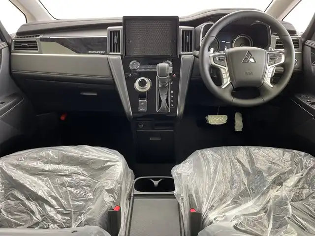 三菱 デリカＤ：５ シャモニー 新潟県 2025(令7)年 0.1千km 黒 4WD/衝突被害軽減ブレーキ/レーンキープアシスト/レーダークルーズコントロール/全方位モニター/ブラインドスポットモニター/両側パワースライドドア/パワーバックドア/D席パワーシート/ハーフレザーシート/前席シートヒーター/ステアリングヒーター/アイドリングストップ/横滑り防止装置/LEDヘッドライト/オートマチックハイビーム/レザーステアリング/パドルシフト