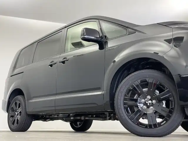 三菱 デリカＤ：５ シャモニー 新潟県 2025(令7)年 0.1千km 黒 4WD/衝突被害軽減ブレーキ/レーンキープアシスト/レーダークルーズコントロール/全方位モニター/ブラインドスポットモニター/両側パワースライドドア/パワーバックドア/D席パワーシート/ハーフレザーシート/前席シートヒーター/ステアリングヒーター/アイドリングストップ/横滑り防止装置/LEDヘッドライト/オートマチックハイビーム/レザーステアリング/パドルシフト