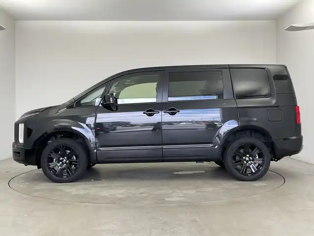 三菱 デリカＤ：５ シャモニー 新潟県 2025(令7)年 0.1千km 黒 4WD/衝突被害軽減ブレーキ/レーンキープアシスト/レーダークルーズコントロール/全方位モニター/ブラインドスポットモニター/両側パワースライドドア/パワーバックドア/D席パワーシート/ハーフレザーシート/前席シートヒーター/ステアリングヒーター/アイドリングストップ/横滑り防止装置/LEDヘッドライト/オートマチックハイビーム/レザーステアリング/パドルシフト