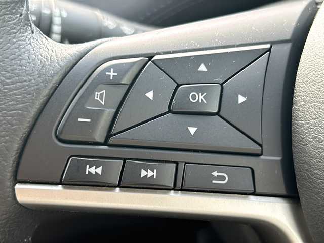 日産 セレナ ハイウェイスター V 沖縄県 2020(令2)年 2.9万km ダイヤモンドブラック 純正ナビ　/　（ＡＭ／ＦＭ／ＣＤ／ＤＶＤ/BT)/フルセグTV/アラウンドビューモニター/両側パワスラ　/前後ドラレコ　/追従クルコン　/ＥＴＣ　/電動パーキングブレーキ　　/アイドリングストップ　/後席エアコン
