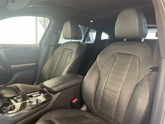 ＢＭＷ Ｘ４ xDrive 30i Mスポーツ 愛知県 2018(平30)年 6.1万km 黒 パノラミックＳ／Ｒ　/ＨＵＤ　/革シート　/純正ナビ　/Ｂｌｕｅｔｏｏｔｈ　/フルセグＴＶ　/３６０度カメラ　/スクリーンミラーリング　/インテリジェントセーフティ　/シートヒーター/エアシート/ワイヤレスチャージ　/ＡＣＣ　/ＬＫＡ/BSM/ドライブレコーダー/ミラー型ETC/パワーバックドア/プッシュスタート/アイドリングストップ/ウィンカーミラー