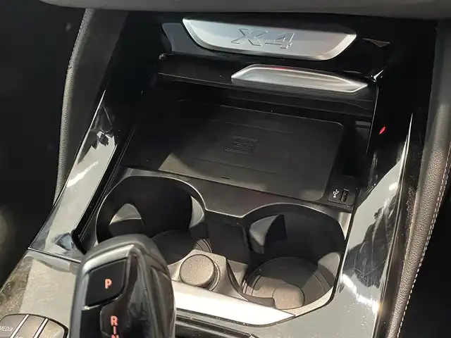 ＢＭＷ Ｘ４ xDrive 30i Mスポーツ 愛知県 2018(平30)年 6.1万km 黒 パノラミックＳ／Ｒ　/ＨＵＤ　/革シート　/純正ナビ　/Ｂｌｕｅｔｏｏｔｈ　/フルセグＴＶ　/３６０度カメラ　/スクリーンミラーリング　/インテリジェントセーフティ　/シートヒーター/エアシート/ワイヤレスチャージ　/ＡＣＣ　/ＬＫＡ/BSM/ドライブレコーダー/ミラー型ETC/パワーバックドア/プッシュスタート/アイドリングストップ/ウィンカーミラー
