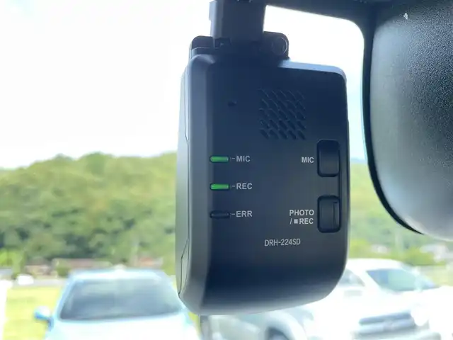 ホンダ Ｎ ＢＯＸ カスタム ターボ コーディネートS 愛媛県 2024(令6)年 1万km グレー ワンオーナー/禁煙車/純正メモリナビ/・フルセグTV/Bluetooth/USB/バックカメラ/前後ドライブレコーダー/両側パワースライドドア /2列目サンシェード/革シート/・D/N席シートヒーター/パドルシフト/LEDオートライト/ETC/ホンダセンシング /・衝突軽減ブレーキ/・先行車発進お知らせ/・歩行者事故低減ステアリング/・路外逸脱抑制機能/・標識認識機能/・渋滞追従機能付きアダクティブクルーズコントロール/・車線維持支援システム/・誤発進抑制機能(前後)/・近距離衝突軽減ブレーキ/・急アクセル抑制機能/・パーキングセンサーシステム/・オートハイビーム /オートブレーキホールド/・電動パーキングブレーキ/取扱説明書/保証書/プッシュスタート/・スマートキー/スペアキー