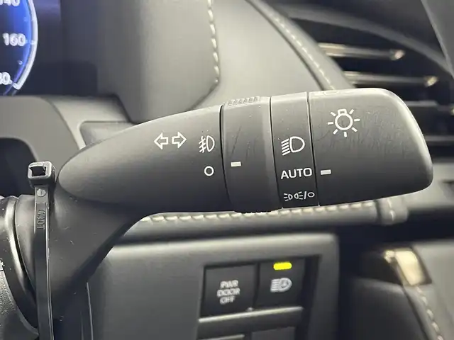 トヨタ アルファード Z 大分県 2023(令5)年 2.7万km プラチナホワイトパールマイカ ワンオーナー/モデリスタエアロ/・フロントスポイラー/・サイドスカート/・リヤスタイリングキット/(リヤスカート+ドレスアップマフラー)/・フロントグリル/・シグネチャーイルミブレード/左右独立ムーンルーフ/パノラミックビューモニター/14インチHDディスプレイディスプレイオーディオ/・ナビ機能有り、USB入力、HDMI入力端子/・フルセグTV、BT対応、AM/FM/・AppleCarPlay、AndroidAuto、Miracast/TVキット/ステアリングスイッチ/後席ディスプレイ/両側電動スライドドア/デジタルインナーミラー /ビルトインETC2.0/社外ドライブレコーダー（前後）/パワーバックドア/横滑り防止装置/電動格納ミラー/オートライト/LEDヘッドライト/LEDフォグ/純正18インチアルミホイール/保証書、取説、スペアキー、リモコン有り
