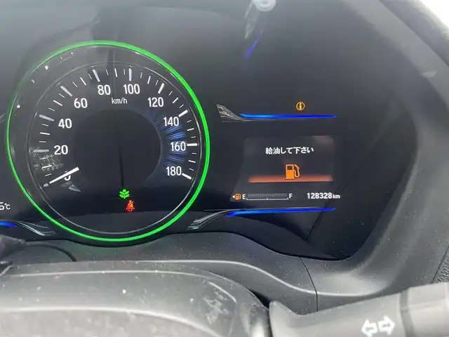 ホンダ ヴェゼル ハイブリッド X 栃木県 2015(平27)年 12.9万km ホワイトオーキッドパール (株)IDOMが運営する【じしゃロン宇都宮店】の自社ローン専用車両になります。こちらは現金またはオートローンご利用時の価格です。自社ローンご希望の方は別途その旨お申付け下さい/社外ナビ/バックカメラ/フルセグ/ＥＴＣ/クルーズコントロール/パドルシフト/スマートキー/プッシュボタンスタート/純正アルミホイール/ＬＥＤヘッドライト/オートライト