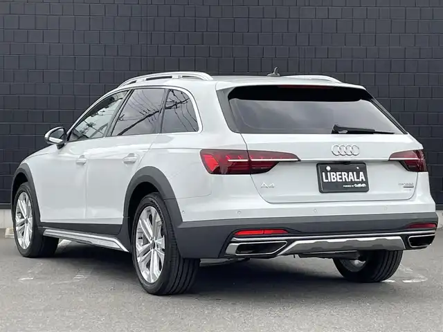 アウディ Ａ４ オールロードクワトロ 埼玉県 2021(令3)年 3万km 白 黒革シート 純正ナビ フルセグTV /ACC apple car play /アクティブレーンアシスト/ダウンヒルアシストコントロール /パキングアシスト /シートヒーター /ハンドルヒーター 全周囲カメラ /ワイヤレスチャージ /ドラレコ /ETC