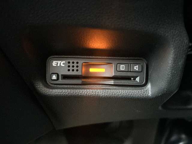 ホンダ フィット 15X 神奈川県 2014(平26)年 3.2万km プレミアムホワイトパール ワンオーナー/純正ナビ（CD/AM/FM/USB/HDMI/BT/ワンセグTV)/バックカメラ/ビルトインETC/ステアリングスイッチ/横滑り防止装置/盗難防止装置/ABS/アイドリングストップ/プッシュスタート/オートライト/電格ウィンカーミラー/フロントワイパーデアイサー/純正フロアマット/純正アルミホイール/純正ドアバイザー/ISOFIX/スペアキー×１/保証書/取扱説明書