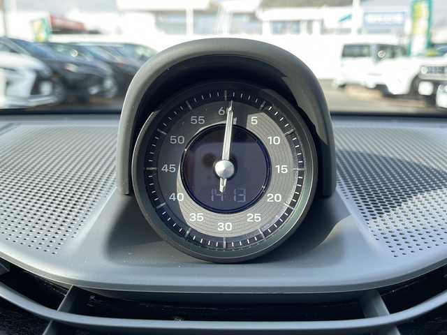 ポルシェ ポルシェ タイカン 佐賀県 2025(令7)年 0.1千km 青 ワンオーナー/ネプチューンブルー/4+1シート/スポーツクロノパッケージ/シートベンチレーション/サラウンドビューモニター/スムースフィニッシュレザーインテリア/プライバシーガラス/純正19インチアルミホイール/保証書/取扱説明書/記録簿/スマートキー/スペアキー有/クルーズコントロール/Bluetooth接続/後席用モニター/ETC2.0/全方位カメラ/AppleCarPlay/AndroidAuto/電動リアゲート/前後ドライブレコーダー/純正フロアマット/前席パワーシート/前席シートヒーター/前席エアシート/ABS/前後コーナーセンサー/レーンキープアシスト/盗難防止装置/オートライト/オートマチックハイビーム/LEDライト/衝突被害軽減システム/革巻ステアリング/ステアリングスイッチ/レーンチェンジアシスト/プロアクティブ乗員保護/シートメモリ/ブラインドスポットモニター/車間距離警告/車線逸脱警告/疲労検知システム