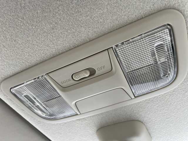 ホンダ Ｎ ＢＯＸ G Lパッケージ 石川県 2014(平26)年 6.8万km シルバー 社外メモリーナビ　フルセグＴＶ　パワースライドドア　スマートキー　プッシュスタート　電動ミラー　ベンチシート　スタッドレス積み込み