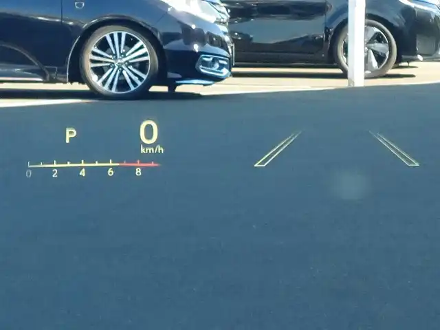 レクサス ＬＳ 500h Fスポーツ 東京都 2017(平29)年 5.4万km ホワイトノーヴァガラスフレーク サンルーフ/純正12.3インチワイドディスプレイ/パノラミックビューモニター/ヘッドアップディスプレイ/ビルトインETC2.0/ドライブレコーダー/AC100V/パドルシフト/パワーシート/シートヒーター/ベンチレーション/ステアリングヒーター/クリアランスソナー/Lexus Safety System ＋/・プリクラッシュセーフティ/・レーントレーシングアシスト/・オートマチックハイビーム/・レーダークルーズコントロール/・ブラインドスポットモニター