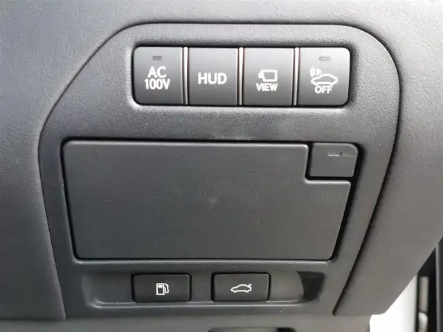 レクサス ＬＳ 500h Fスポーツ 東京都 2017(平29)年 5.4万km ホワイトノーヴァガラスフレーク サンルーフ/純正12.3インチワイドディスプレイ/パノラミックビューモニター/ヘッドアップディスプレイ/ビルトインETC2.0/ドライブレコーダー/AC100V/パドルシフト/パワーシート/シートヒーター/ベンチレーション/ステアリングヒーター/クリアランスソナー/Lexus Safety System ＋/・プリクラッシュセーフティ/・レーントレーシングアシスト/・オートマチックハイビーム/・レーダークルーズコントロール/・ブラインドスポットモニター