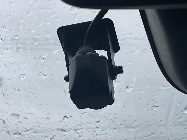 ホンダ ヴェゼル G 山形県 2024(令6)年 1.3万km クリスタルブラックパール 4WD/ワンオーナー/ホンダセンシング/メモリナビ/　【CD DVD SD USB BT】/フルセグTV/バックカメラ/ETC/ドライブレコーダー/ステアリングスイッチ/レーダークルーズコントロール/シートヒーター/オートホールド/ダウンヒルアシスト/LEDライト/フォグランプ/純正16インチアルミホイール/保証書、取説あり/スペアキーあり