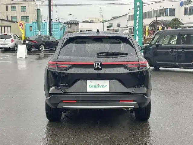 ホンダ ヴェゼル G 山形県 2024(令6)年 1.3万km クリスタルブラックパール 4WD/ワンオーナー/ホンダセンシング/メモリナビ/　【CD DVD SD USB BT】/フルセグTV/バックカメラ/ETC/ドライブレコーダー/ステアリングスイッチ/レーダークルーズコントロール/シートヒーター/オートホールド/ダウンヒルアシスト/LEDライト/フォグランプ/純正16インチアルミホイール/保証書、取説あり/スペアキーあり