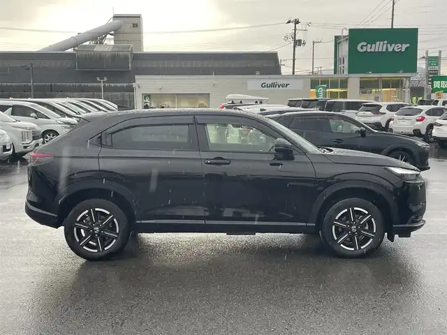 ホンダ ヴェゼル G 山形県 2024(令6)年 1.3万km クリスタルブラックパール 4WD/ワンオーナー/ホンダセンシング/メモリナビ/　【CD DVD SD USB BT】/フルセグTV/バックカメラ/ETC/ドライブレコーダー/ステアリングスイッチ/レーダークルーズコントロール/シートヒーター/オートホールド/ダウンヒルアシスト/LEDライト/フォグランプ/純正16インチアルミホイール/保証書、取説あり/スペアキーあり