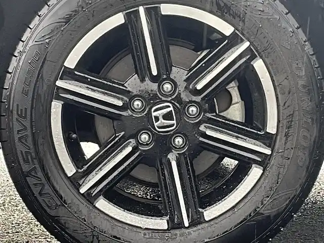 ホンダ ヴェゼル G 山形県 2024(令6)年 1.3万km クリスタルブラックパール 4WD/ワンオーナー/ホンダセンシング/メモリナビ/　【CD DVD SD USB BT】/フルセグTV/バックカメラ/ETC/ドライブレコーダー/ステアリングスイッチ/レーダークルーズコントロール/シートヒーター/オートホールド/ダウンヒルアシスト/LEDライト/フォグランプ/純正16インチアルミホイール/保証書、取説あり/スペアキーあり