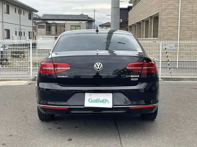 フォルクスワーゲン パサート TSI ハイライン 福島県 2015(平27)年 13.1万km ディープブラックパールエフェクト ワンオーナー/純正メモリーナビ/CD/DVD/SD/BT/USB/社外16インチAW(純正17AW＋夏タイヤ積込)/プリクラッシュブレーキシステム/レーンチェンジアシストシステム/レーダークルーズコントロール/クリアランスソナー/黒レザーシート/パワーシート/シートヒーター/エアシート/パワーテールゲート/リアオートサンシェード/アイドリングストップ/ステアリングリモコン/バックカメラ/パドルシフト/オートライト/LEDヘッドライト/フォグライト/プッシュスタート/ドアバイザー/フロアマット/ETC