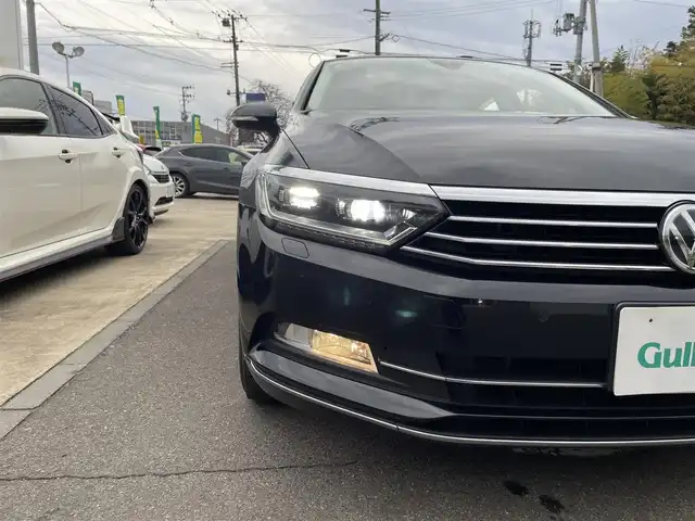 フォルクスワーゲン パサート TSI ハイライン 福島県 2015(平27)年 13.1万km ディープブラックパールエフェクト ワンオーナー/純正メモリーナビ/CD/DVD/SD/BT/USB/社外16インチAW(純正17AW＋夏タイヤ積込)/プリクラッシュブレーキシステム/レーンチェンジアシストシステム/レーダークルーズコントロール/クリアランスソナー/黒レザーシート/パワーシート/シートヒーター/エアシート/パワーテールゲート/リアオートサンシェード/アイドリングストップ/ステアリングリモコン/バックカメラ/パドルシフト/オートライト/LEDヘッドライト/フォグライト/プッシュスタート/ドアバイザー/フロアマット/ETC