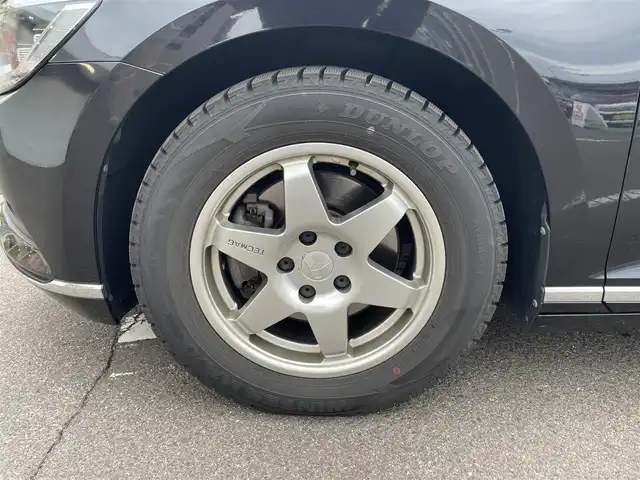 フォルクスワーゲン パサート TSI ハイライン 福島県 2015(平27)年 13.1万km ディープブラックパールエフェクト ワンオーナー/純正メモリーナビ/CD/DVD/SD/BT/USB/社外16インチAW(純正17AW＋夏タイヤ積込)/プリクラッシュブレーキシステム/レーンチェンジアシストシステム/レーダークルーズコントロール/クリアランスソナー/黒レザーシート/パワーシート/シートヒーター/エアシート/パワーテールゲート/リアオートサンシェード/アイドリングストップ/ステアリングリモコン/バックカメラ/パドルシフト/オートライト/LEDヘッドライト/フォグライト/プッシュスタート/ドアバイザー/フロアマット/ETC