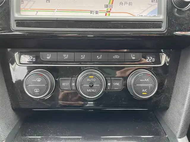 フォルクスワーゲン パサート TSI ハイライン 福島県 2015(平27)年 13.1万km ディープブラックパールエフェクト ワンオーナー/純正メモリーナビ/CD/DVD/SD/BT/USB/社外16インチAW(純正17AW＋夏タイヤ積込)/プリクラッシュブレーキシステム/レーンチェンジアシストシステム/レーダークルーズコントロール/クリアランスソナー/黒レザーシート/パワーシート/シートヒーター/エアシート/パワーテールゲート/リアオートサンシェード/アイドリングストップ/ステアリングリモコン/バックカメラ/パドルシフト/オートライト/LEDヘッドライト/フォグライト/プッシュスタート/ドアバイザー/フロアマット/ETC