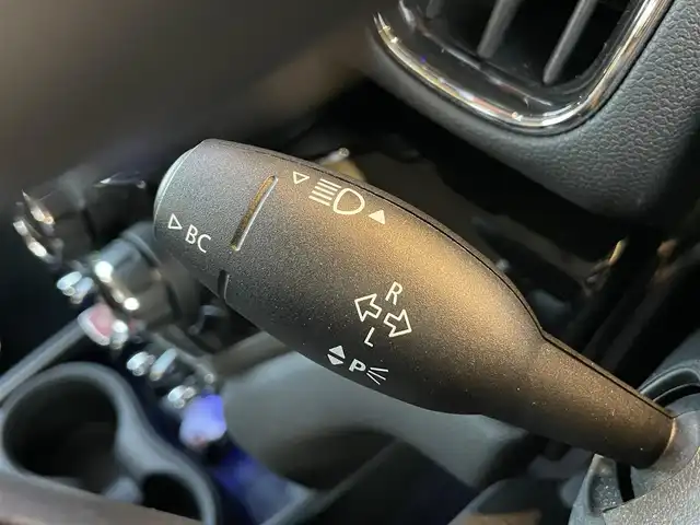 ＭＩＮＩ ＢＭＷ ミニ クロスオーバー クーパー D 鹿児島県 2020(令2)年 3.3万km ホワイト・シルバー アダプティブクルーズコントロール /インテリジェントセーフティ /バックカメラ /パークディスタンスコントロール /ドラレコ /iDriveナビ /ルームミラー内臓ETC  /MTモード付 /純正18インチAW