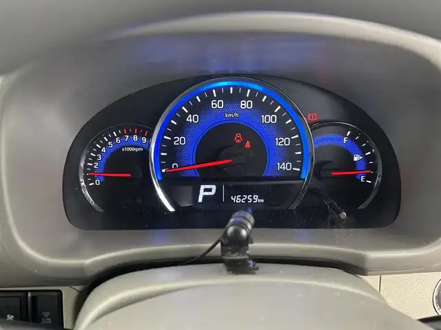 スズキ エブリィ ワゴン PZターボ スペシャル 埼玉県 2019(平31)年 4.7万km パールホワイト 社外ナビ(フルセグ/Bluetooth/AM/FM)/フリップダウンモニター/電動サイドステップ/レーダーブレーキサポート/両側パワースライドドア/ETC/ステアリングスイッチ/バックカメラ/純正フロアマット/純正アルミホイール/プッシュスタート/スマートキー